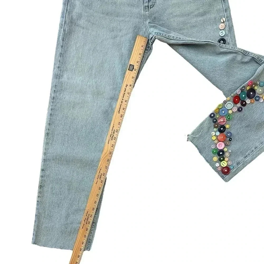 Wrangler Jeans Unique With Buttons Women’s Size 33x32 - Picture 8 of 9